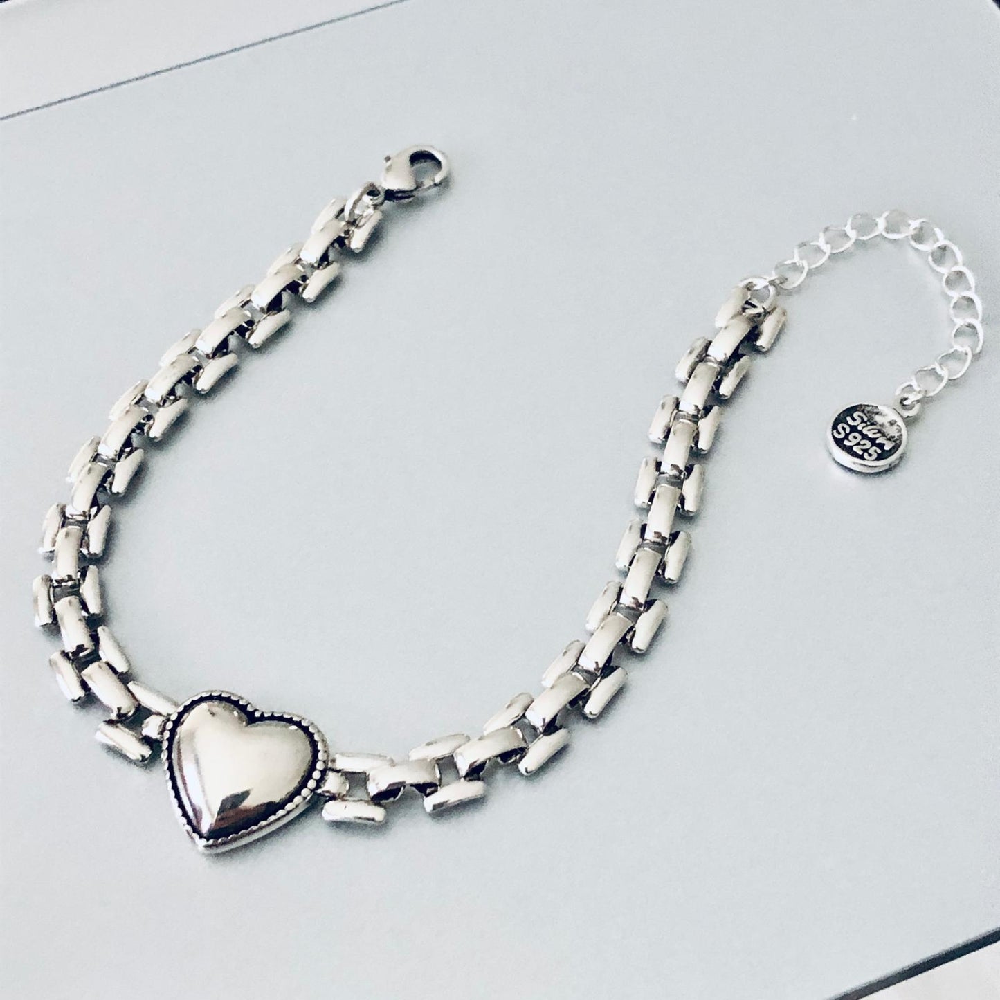 Dainty Chain Bracelet for Women, Tiny Heart Bracelet